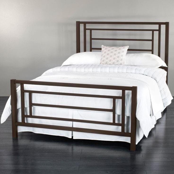 سرير ملكي حديد بإطار بني 150x120x200 - BED21
